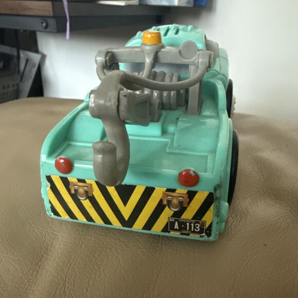 Disney Pixar Cars Mattel Shake N Go Aqua Blue Mater Tow Truck Talking 2005 Works - Picture 4 of 5